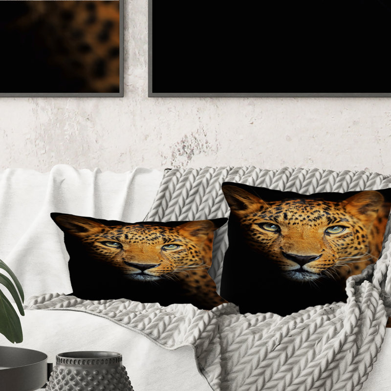 Portrait d'un léopard III - coussin décoratif traditionnel imprimé
