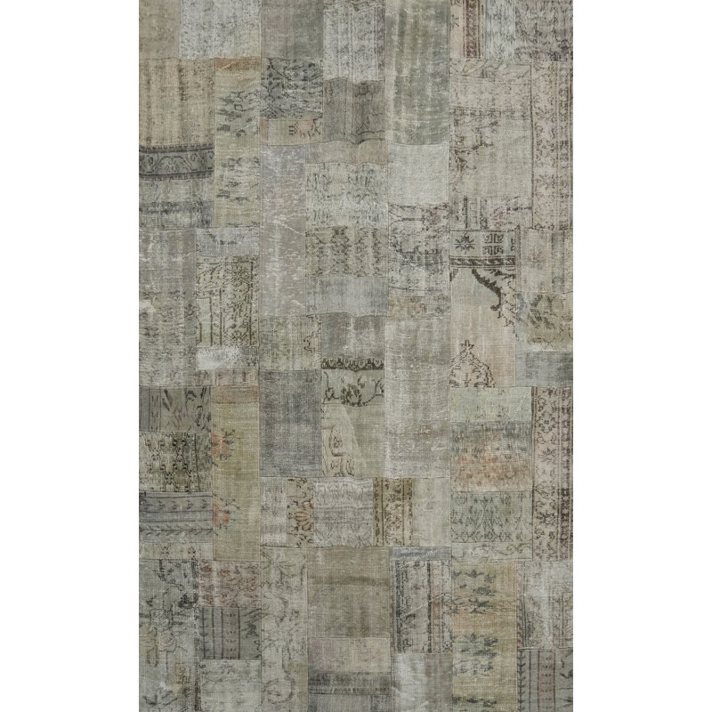 Distressed Patchwork Room Size Area Rug 7x10
