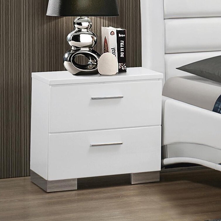 Acampo 2 - Drawer Nightstand in White