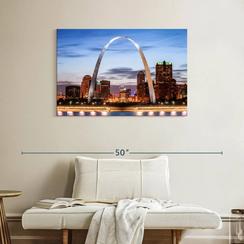 Iconic Gateway Arch, H 26 po x l 39 po