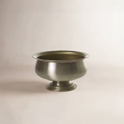 Gola Handmade Metal Table Vase