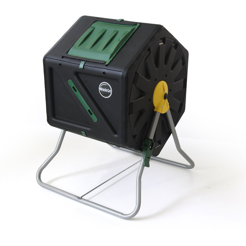 28 Plastic Outdoor Tumbler Composter with Latching Lid