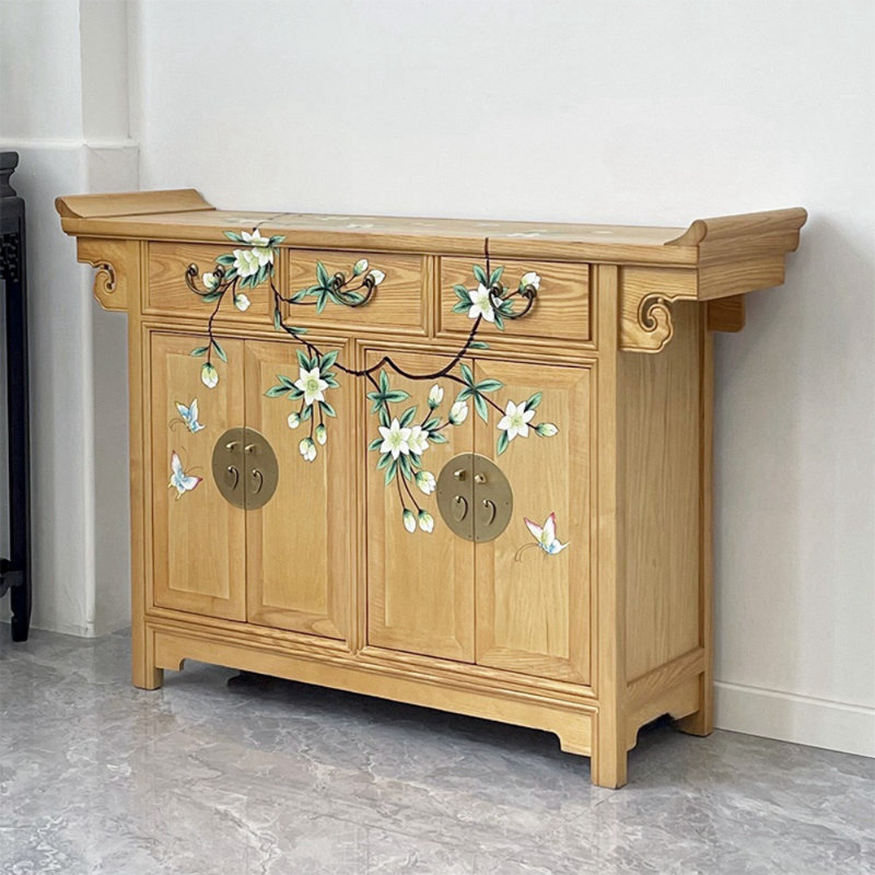 Armoire décorative peinte dans le salon