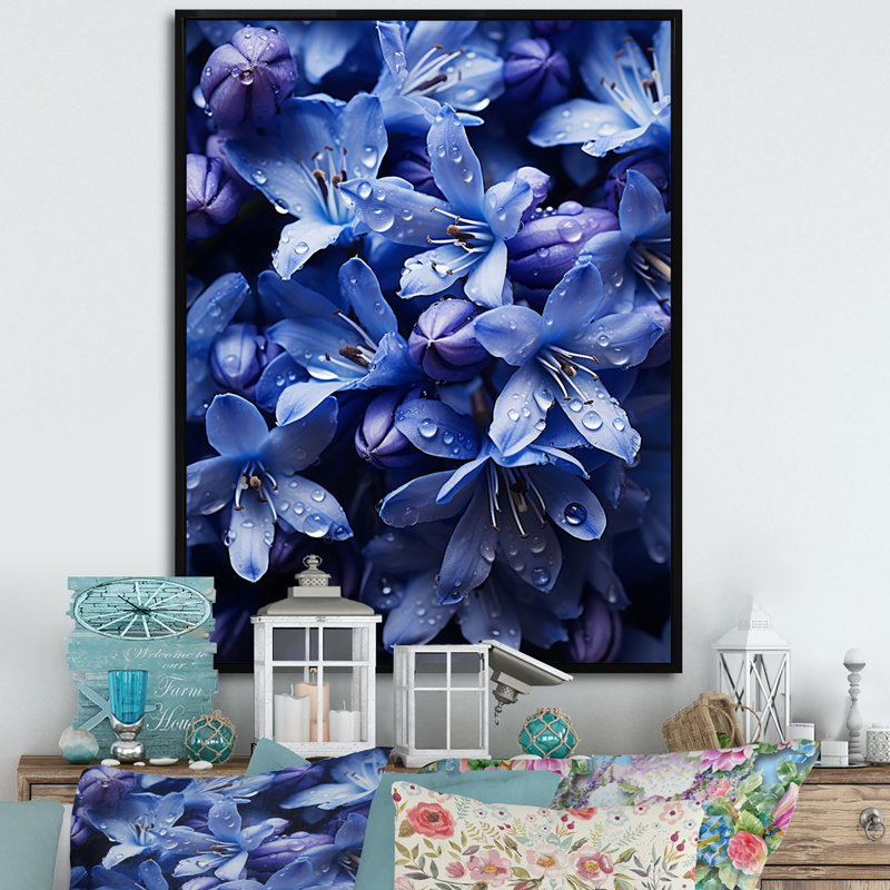 Bluebells Mystical Bluebells II sur impression sur toile, H 32 po x l 24 po x P 1 po, Cadre flottant noir