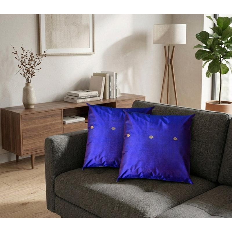 Housses de coussin décoratives faites à la main écologiques de 16 po x 16 po en soie unie bleu d'intérieur, paquet de 2