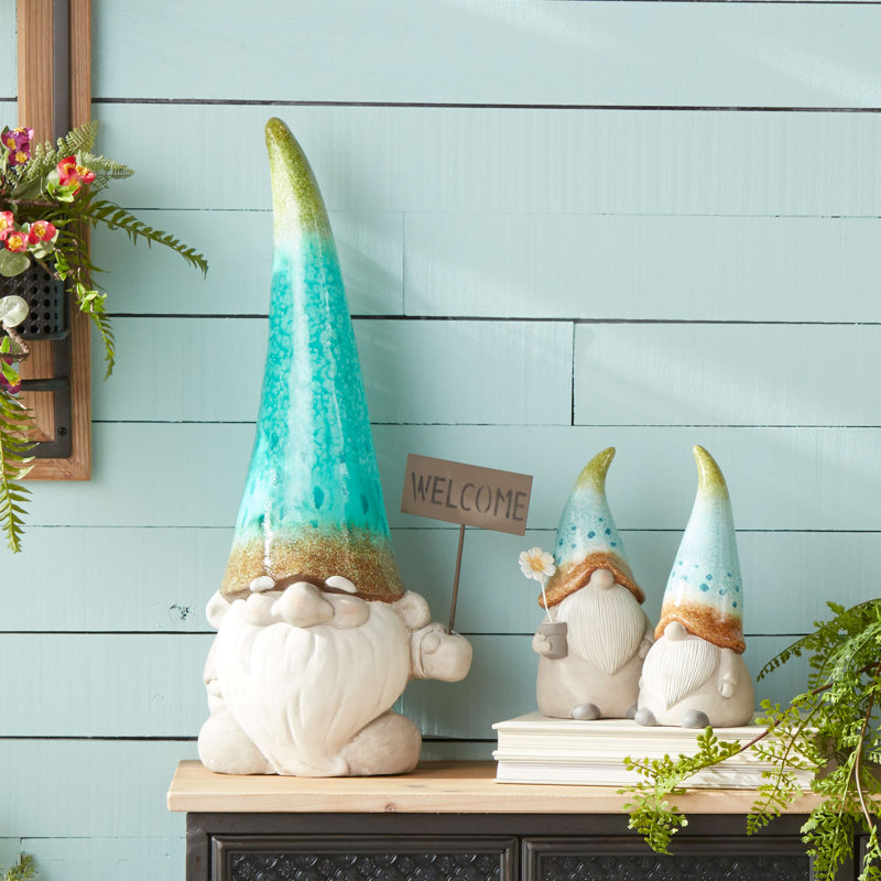 Gnome félin avec signe de bienvenue