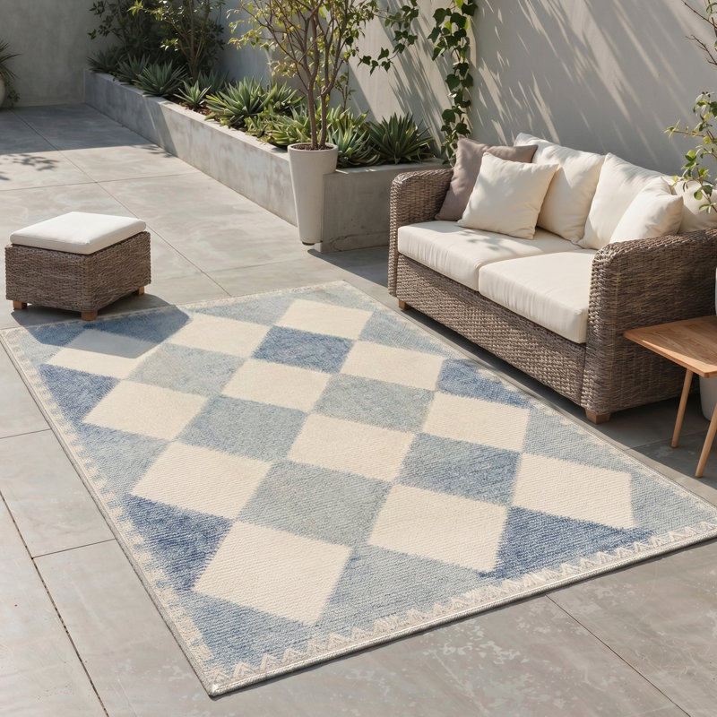 Abdellah Coastal Geometric Diamond Machine Washable Blue / Beige Indoor Area Rug with Non-Slip Backing, Rectangle 6' x 9'