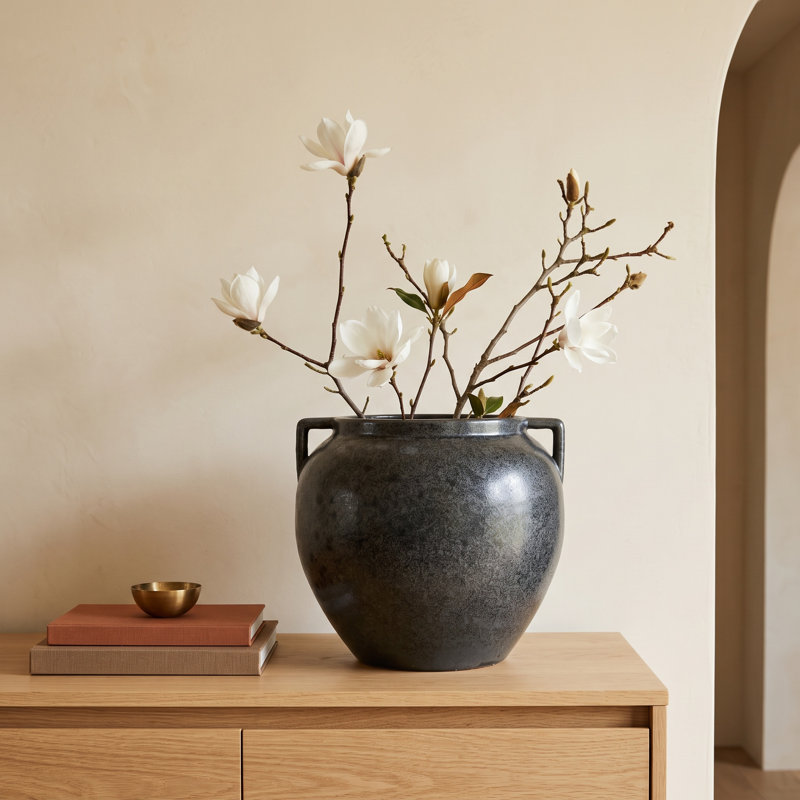 Aguilar Table Vase 1