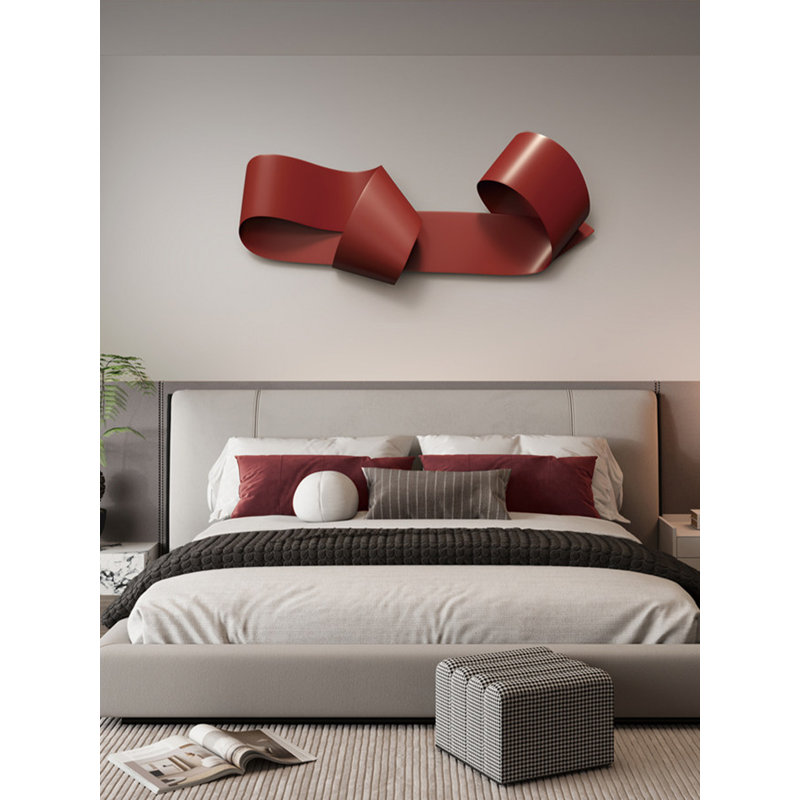 Sculpture murale moderne en métal de luxe moderne, ruban mural torsadé bicolore doré et bourgogne 3D pour entrée verticale