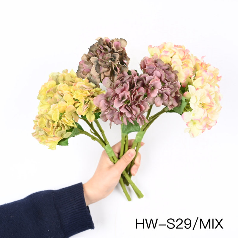 Arrangement d'hortensias en soie, Mélangés
