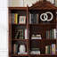 Bibliothèque classique de style américain