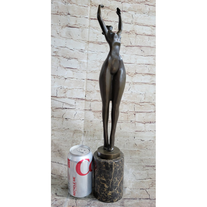 Figurines et sculptures Jontrell