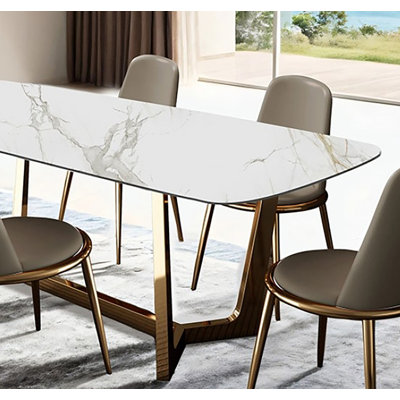Triphet Dining Table