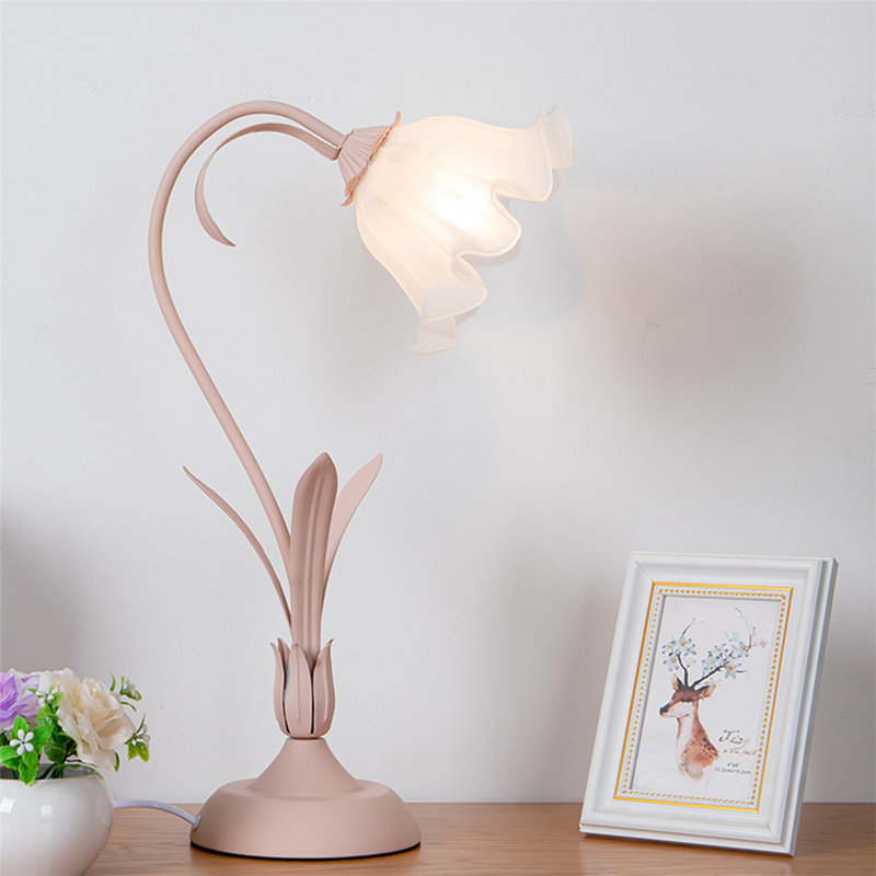 Lampe de bureau en métal sans ampoule Deangelia, Rose