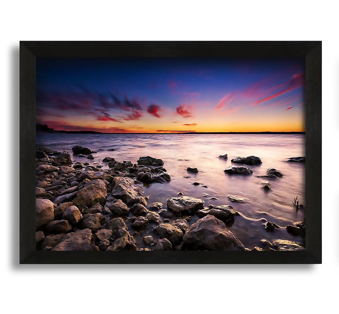 Gerahmtes Leinwandbild Serene Ocean Rocks Framed Print