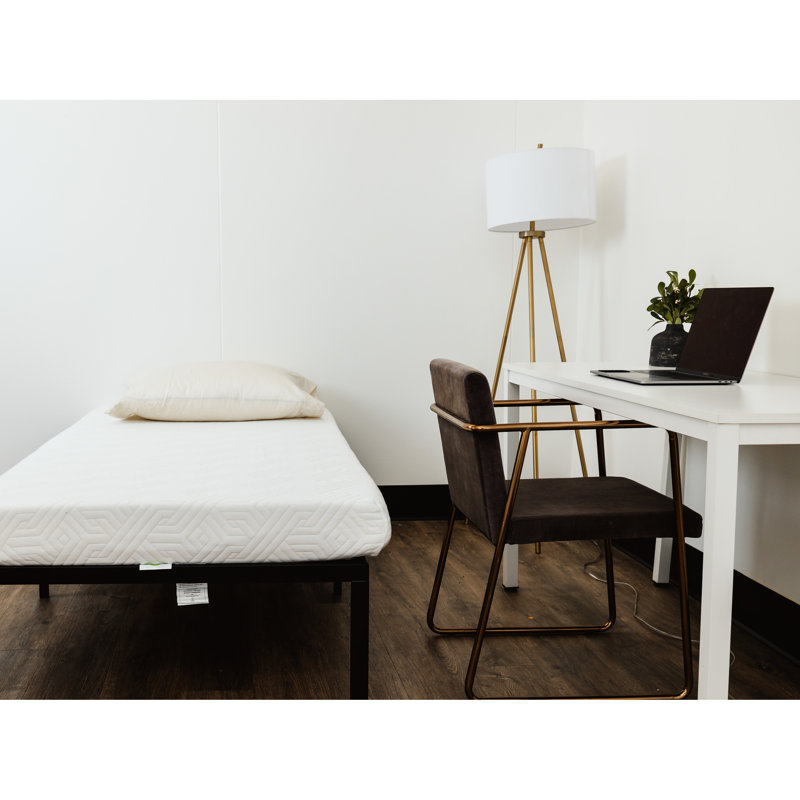 Plate-forme de plateforme en acier noire simple TG pour utilisation intensive et espace de rangement sous le lit