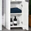 Grande armoire de rangement autoportante pour salle de bain - 2 tablettes et 2 armoires en lin blanc avec rangement au sol étroit de style moderne pour la décoration intérieure