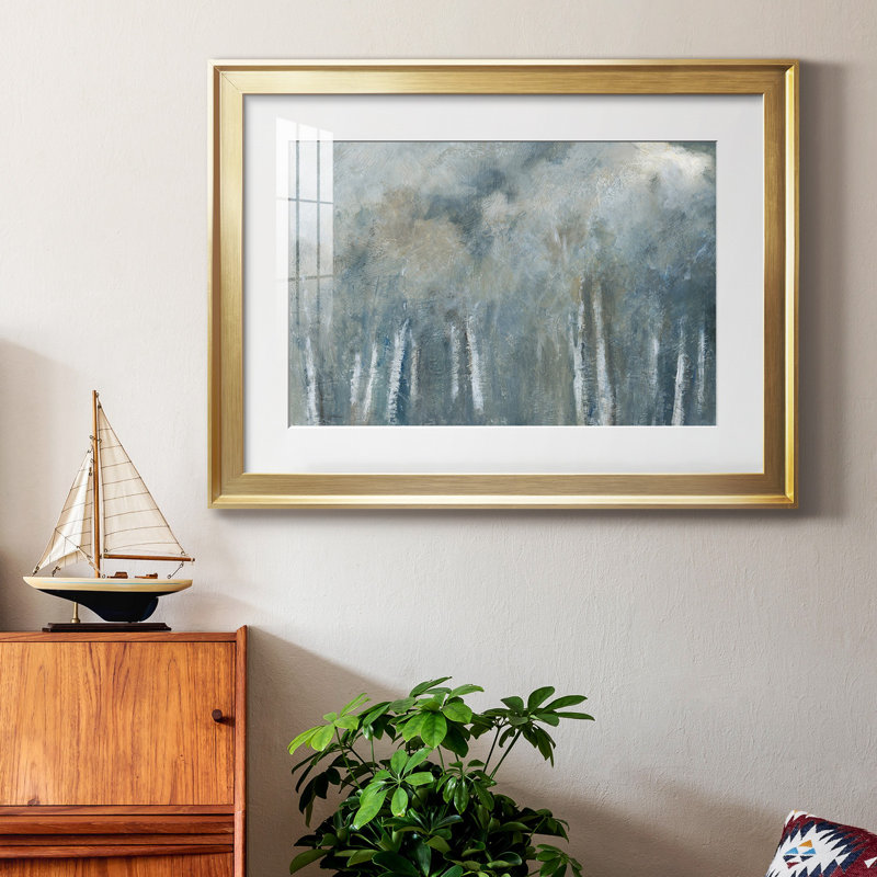 Birch Solitude - peinture encadrée, Cadre doré, H 26,5 po x l 36,5 po x P 1,5 po