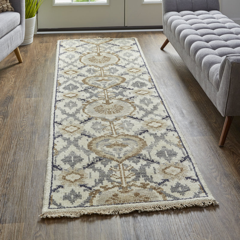 Olajuwan Performance Hand Knotted Wool Indoor Rug, Runner 2'6" x 8'