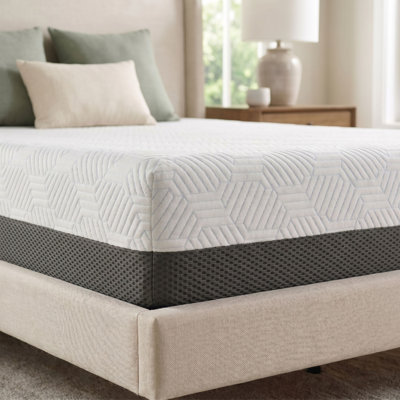 Plush Gel Memory Foam Mattress with Temperature Regulating Cover