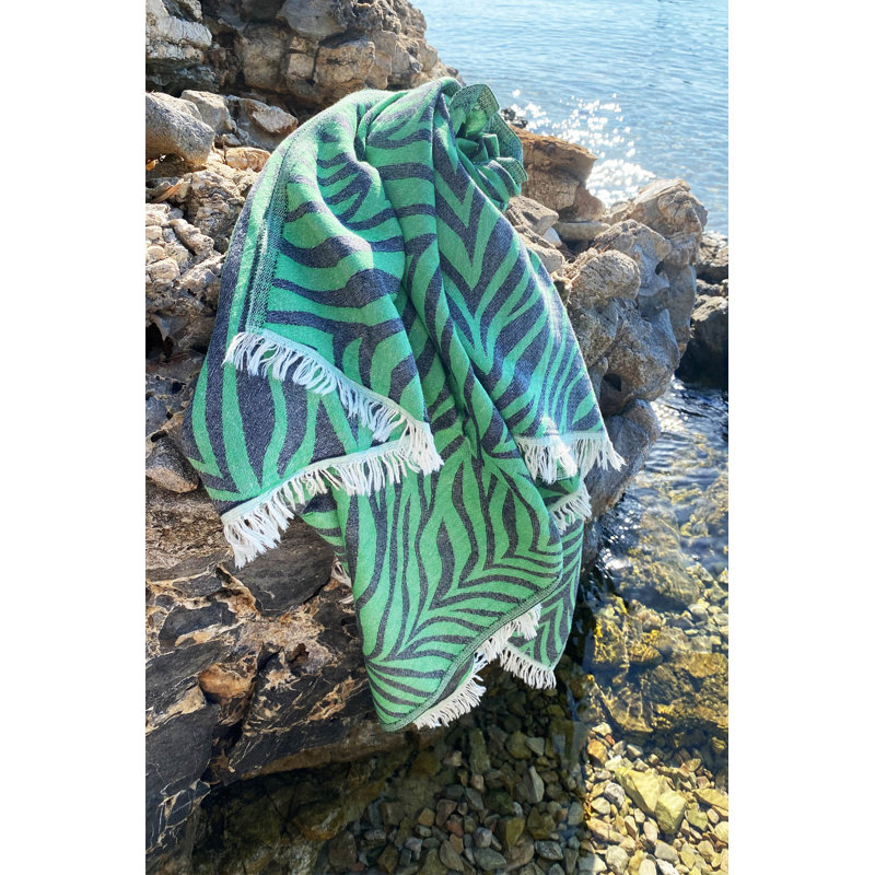100% Cotton Fouta Beach Towel, Green, 35.4 x 67.0 inches | High Water Absorbent, Soft & Lightweight at 7.6 oz/sq yd | Machine Washable, Perfect for Beach, Pool, and Spa | Premium Quality Towel for Ultimate Comfort