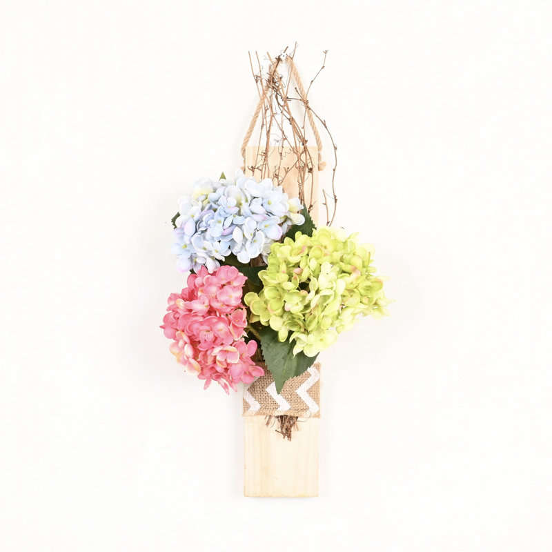 Couronne de porte florale 24 po avec ressorts et hortensia