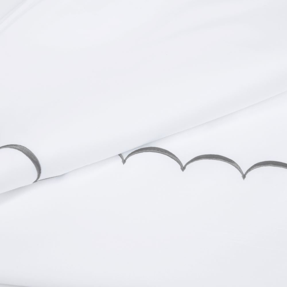 Brazier Cotton Duvet Cover Set, King Duvet Cover + 2 King Shams, Gray/White