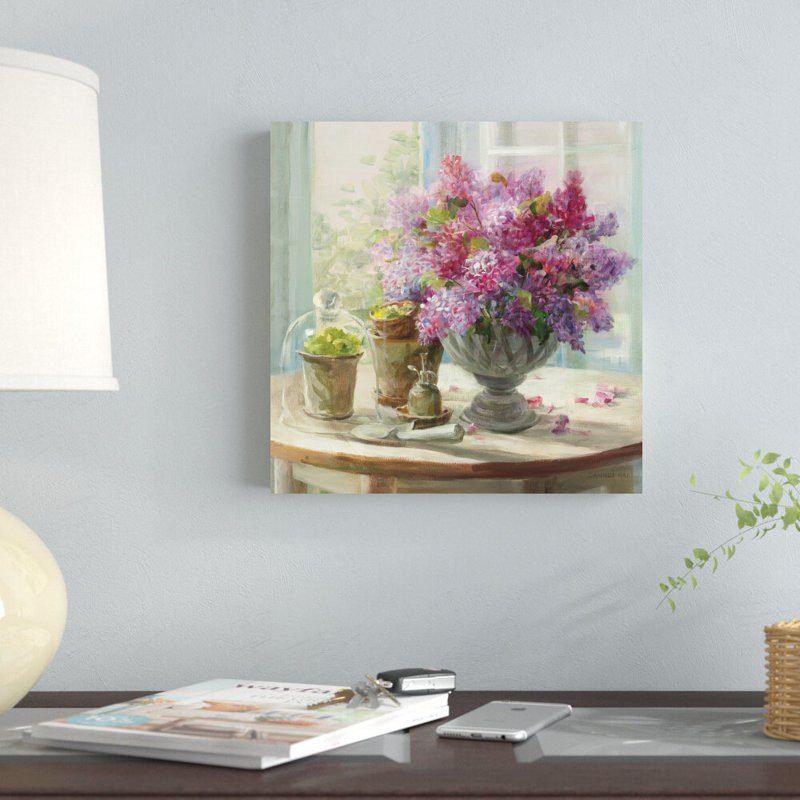Lilas nature morte par Danhui Nai - peinture sur toile tendue, H 8 po x l 12 po