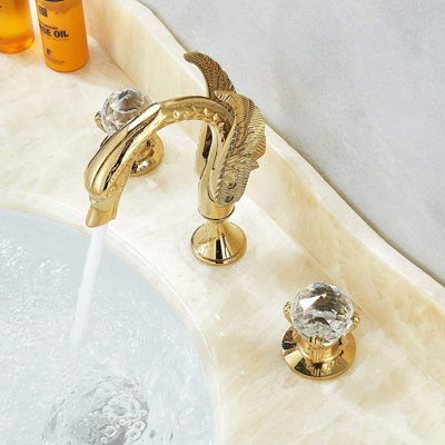 Robinet de lavabo de salle de bain à cascade de cygne à 3 trous à DEL Gold