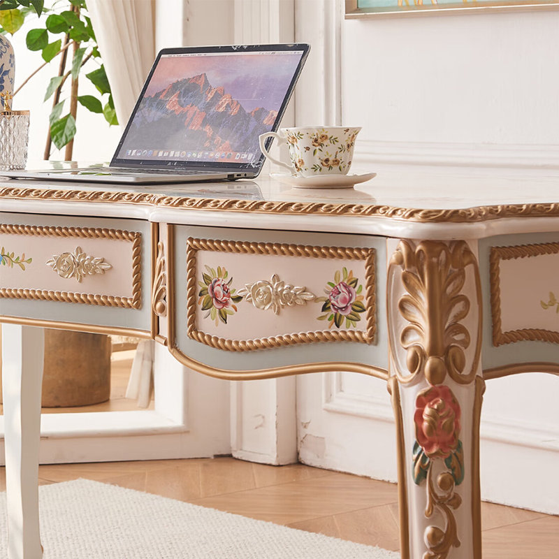 Ensemble de bureau et de chaises luxueuses de style français
