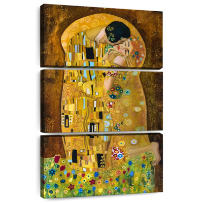 Hardie Couple Kiss Abstract