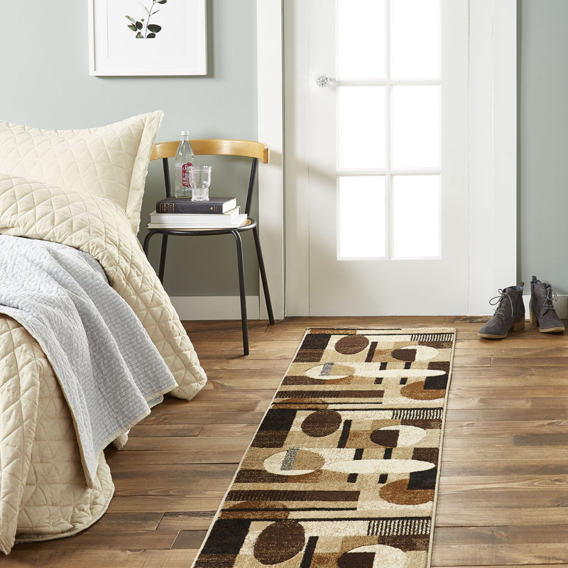 Tapis à motif géométrique beige / brun / noir Amalyn, Tapis de couloir : 1 pi 9 po x 7 pi 2 po