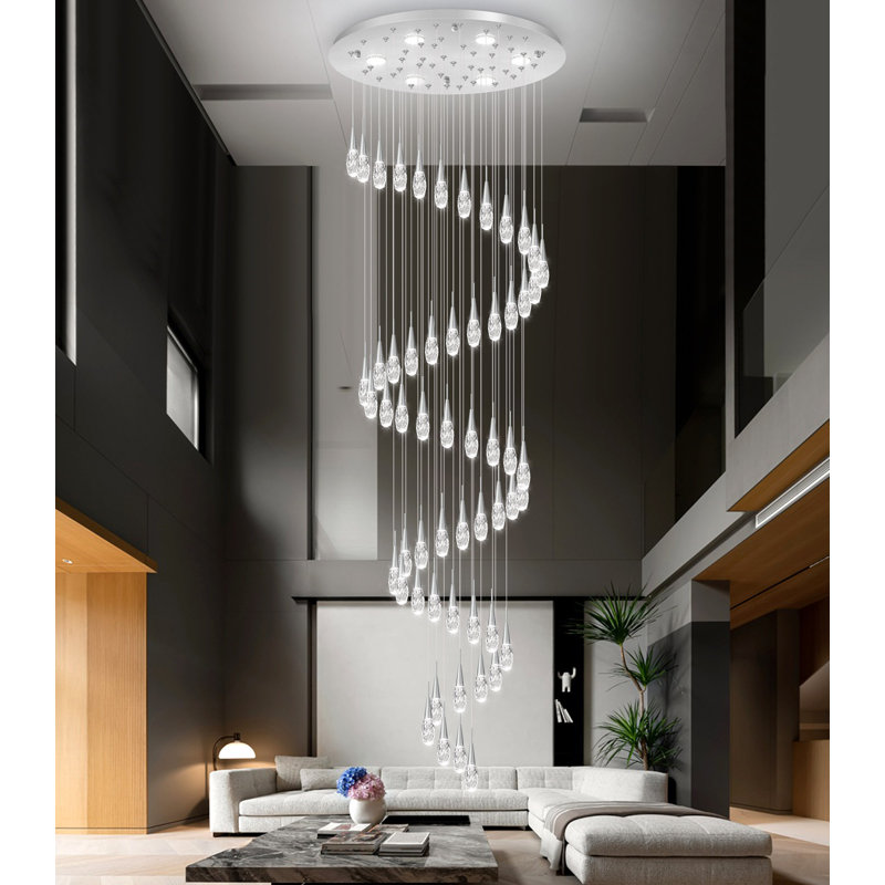 Très grand lustre très grand, 240" H X 32" W X 32" D, Chrome