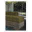 Canapé d'angle modulaire vert olive, garni de fausse fourrure et de mousse haute densité compressée, avec fauteuils et poufs sans accoudoirs.