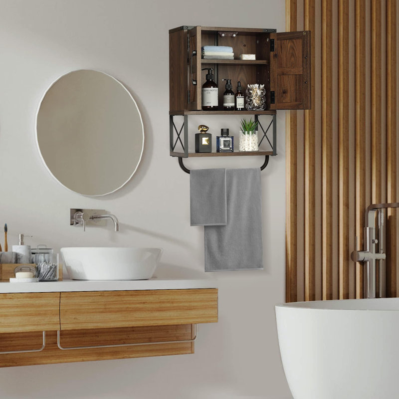 Armoire à pharmacie rustique avec deux portes de grange, armoire de rangement murale en bois avec tablette réglable et barre à serviettes, armoire à 3 niveaux pour la salle de bain, salon (chêne lavé)