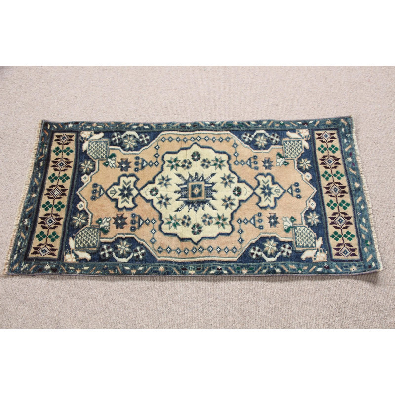 Découvrez une touche d'Anatolie à la maison avec ce tapis turc en laine tissé à la main de conception minimaliste moderne