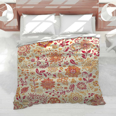 Intricate Floral Motif Comforter
