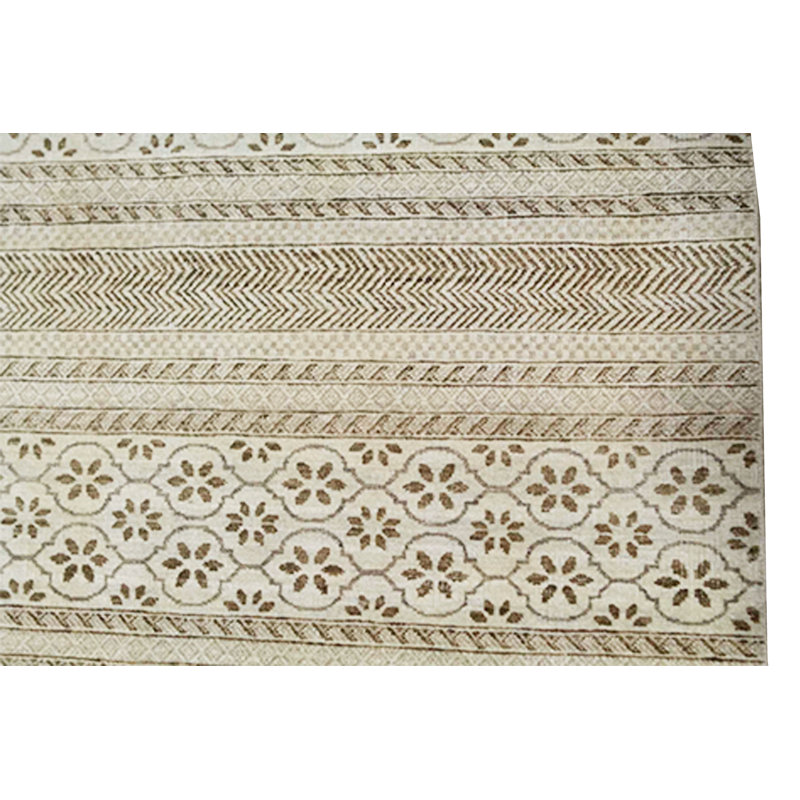 Tapis beige noué à la main de haute qualité