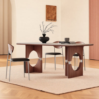 Table de salle à manger unique