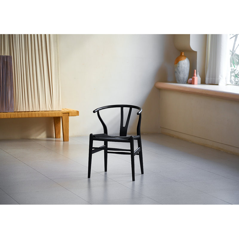 Chaise en bois massif Gunnur, Noir
