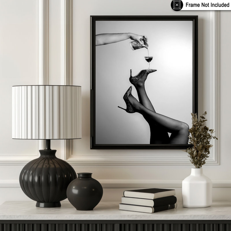 Cocktail sur des talons hauts, 16"H x 20"W, Poster, Unframed