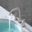 Robinet de salle de bain à large entraxe-87440536