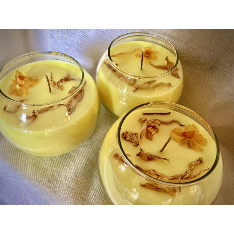 Darrius Daffodil Scented Jar Candle