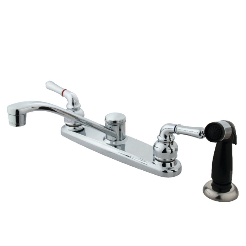Robinet de cuisine central à 4 poignées et 4 trous 8 po avec douchette latérale Kingston Brass Magellan