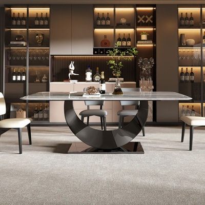 Table de salle à manger haut de gamme et luxueuse en marbre clair