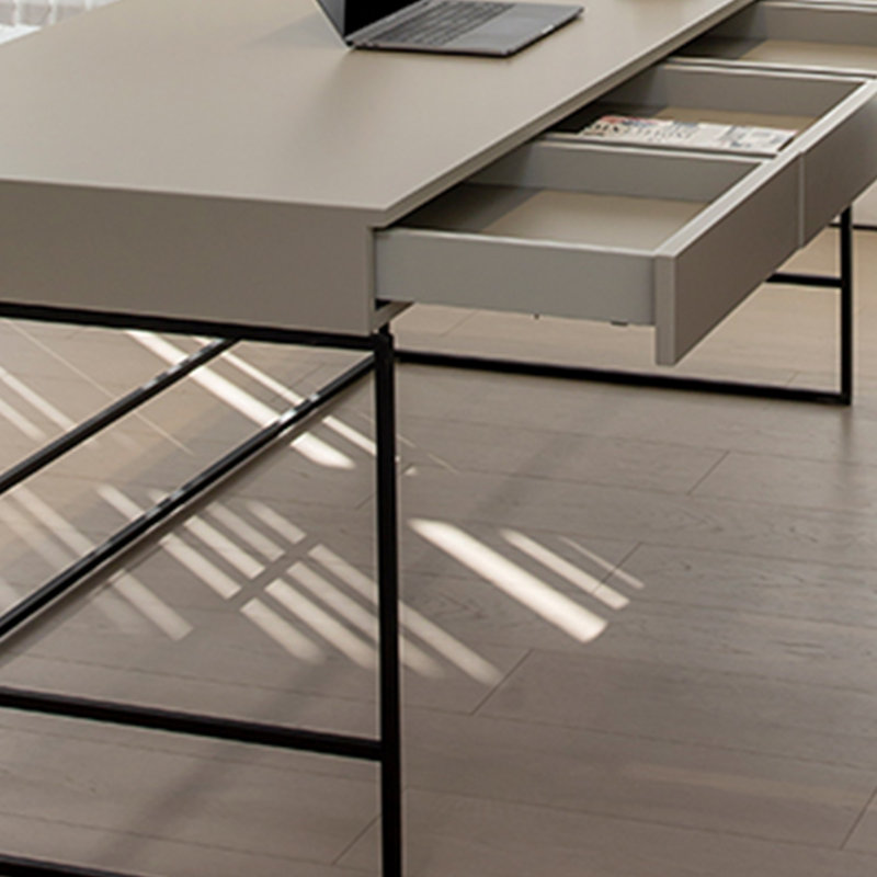 Bureau stylé et élégant, H 29,52 po x l 62,99 po x P 25,59 po