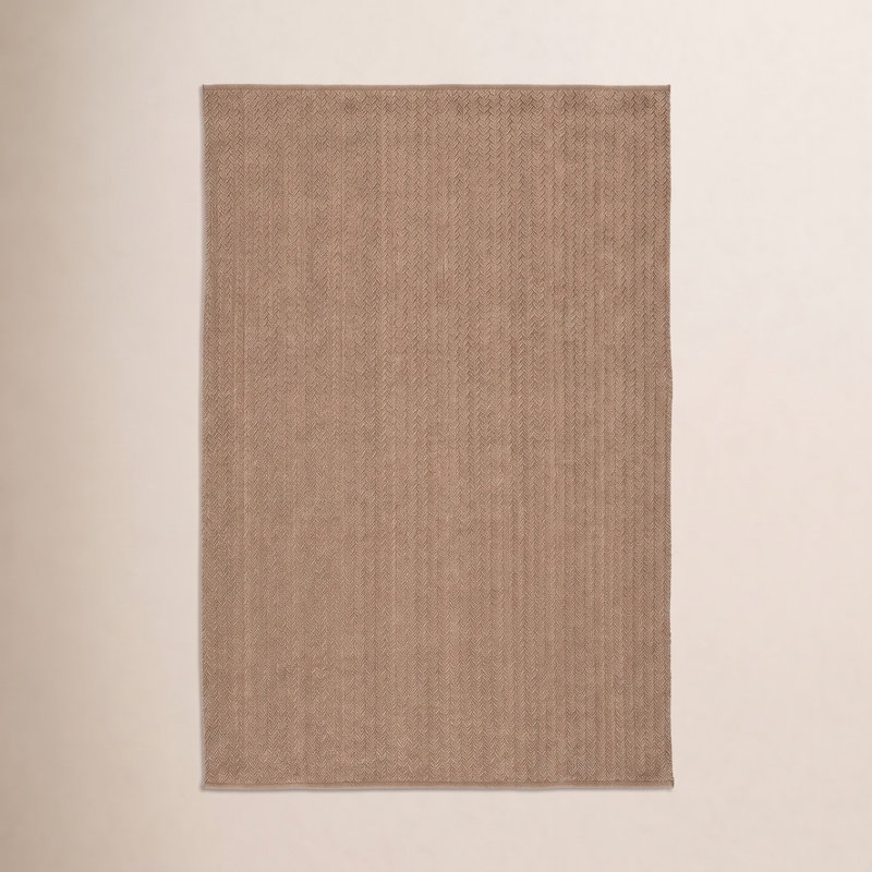 Iver Indoor/ Outdoor Solid Tan Area Rug, Rectangle 5' x 8'