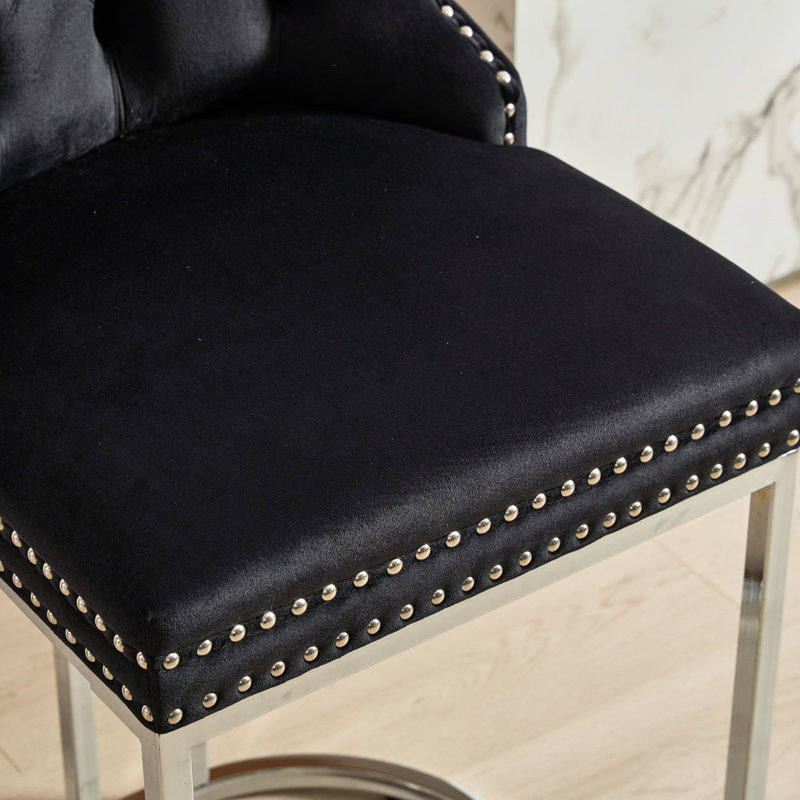 Tabouret de bar de 25 po de hauteur (de 2), velours noir rembourré avec dossier à boutons et garniture de rivet, base en métal chromé pour tabourets de maison, base moderne,