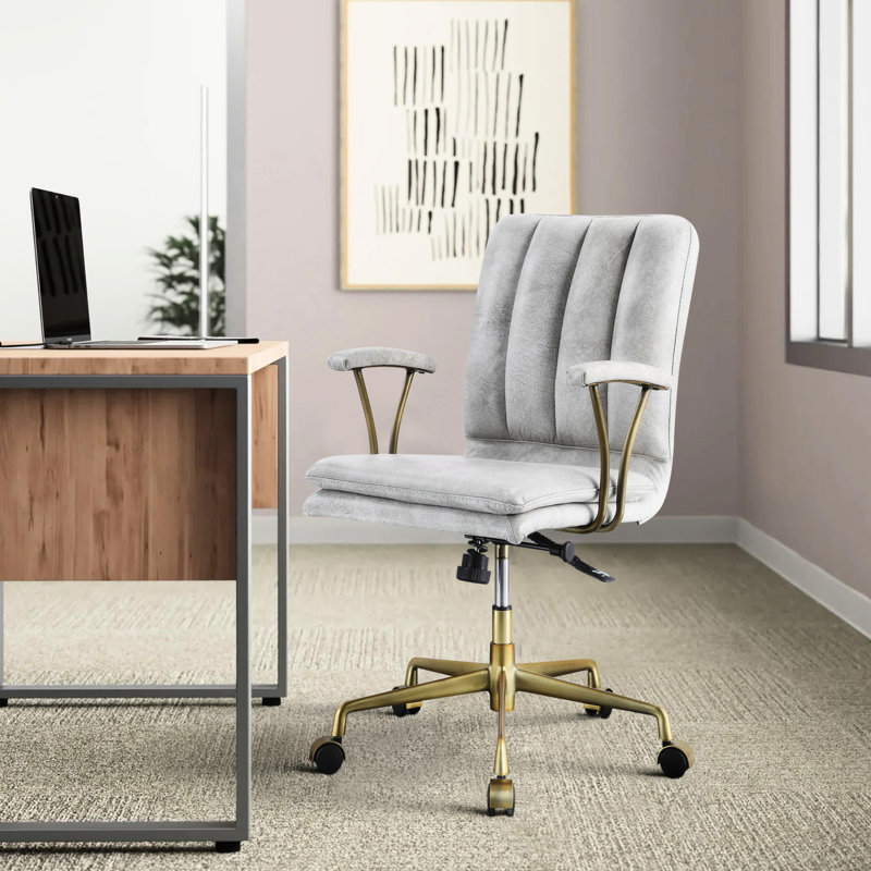 Fauteuil de bureau pivotant confortable en blanc rétro avec une hauteur de siège réglable pour une ergonomie en métal et une position personnalisable