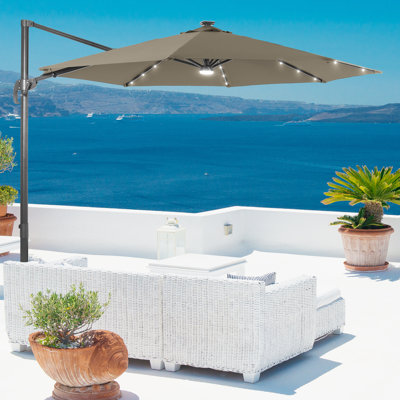 Parasol de patio en porte-à-faux 10 pi à énergie solaire, confort extérieur ultime avec rotation à 360 ° et réglage de l'angle du pavillon